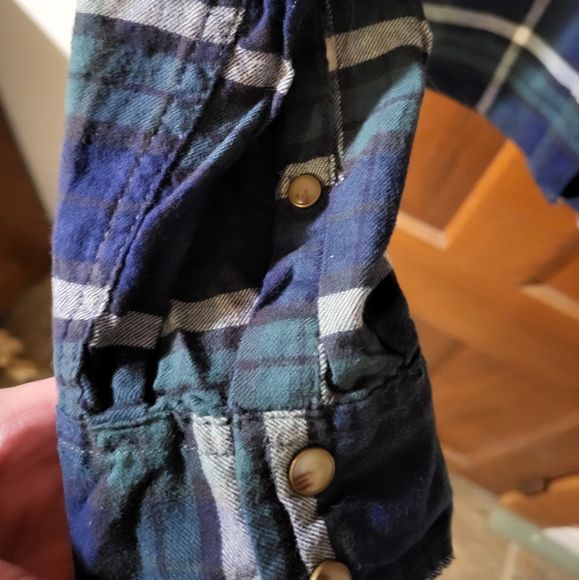 Zachs girlfriend plaid flannel, women's xl. - Picture 3 of 6
